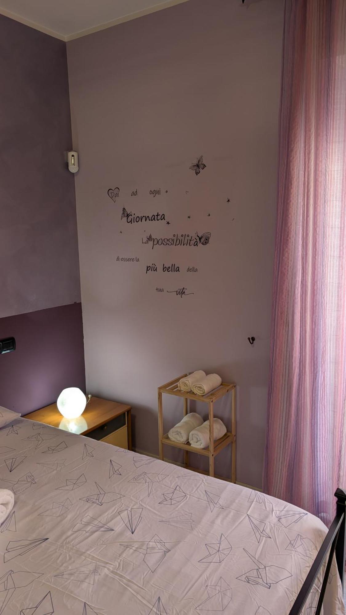 Apartment At Eria's House - 100 M Metro A Subaugusta Rome